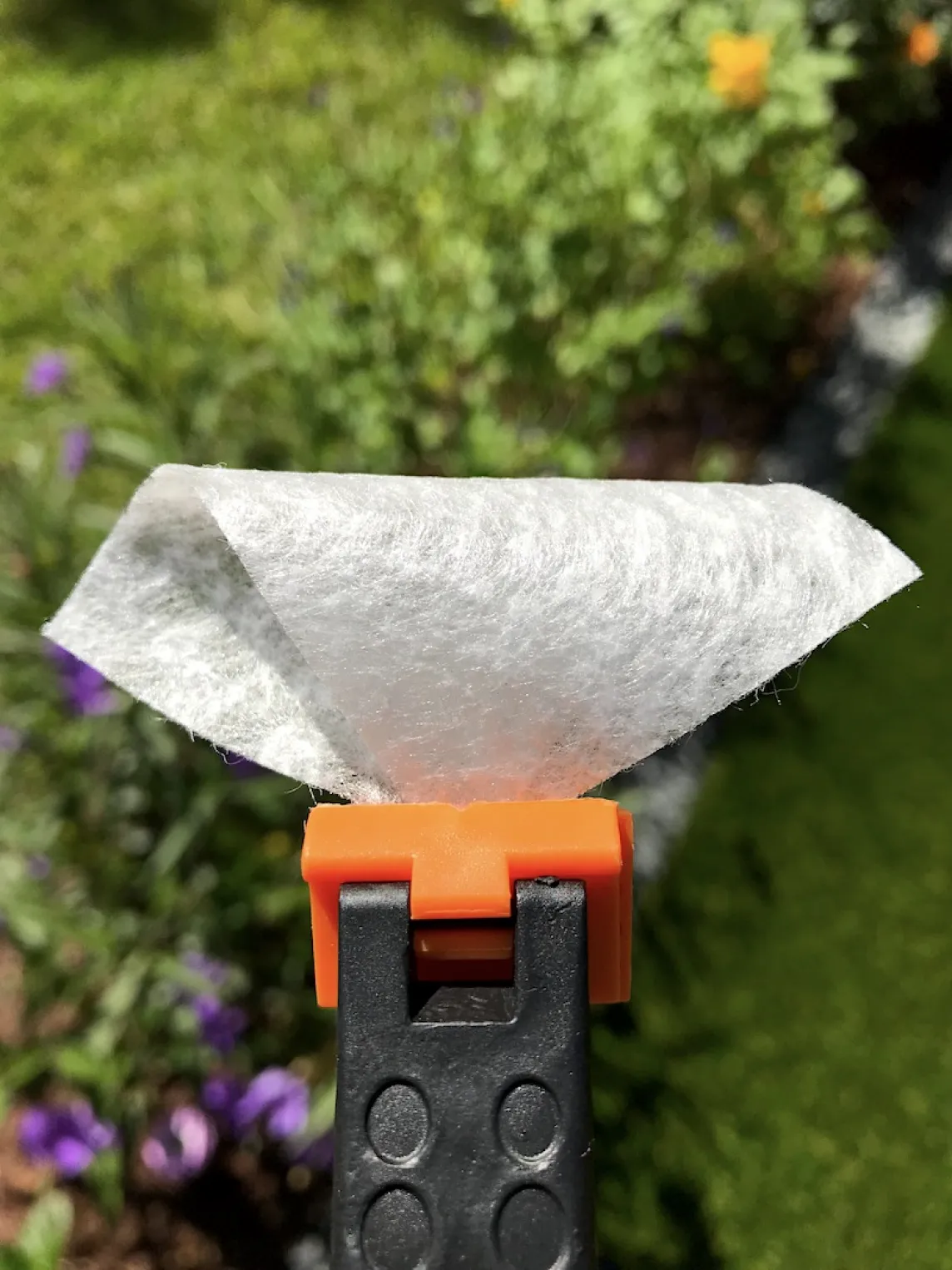 2.5oz Frost Protector / Tree Wrap Landscape Fabric Dual Side View